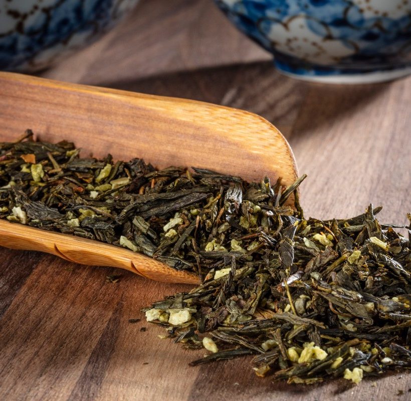 almond cookie tea