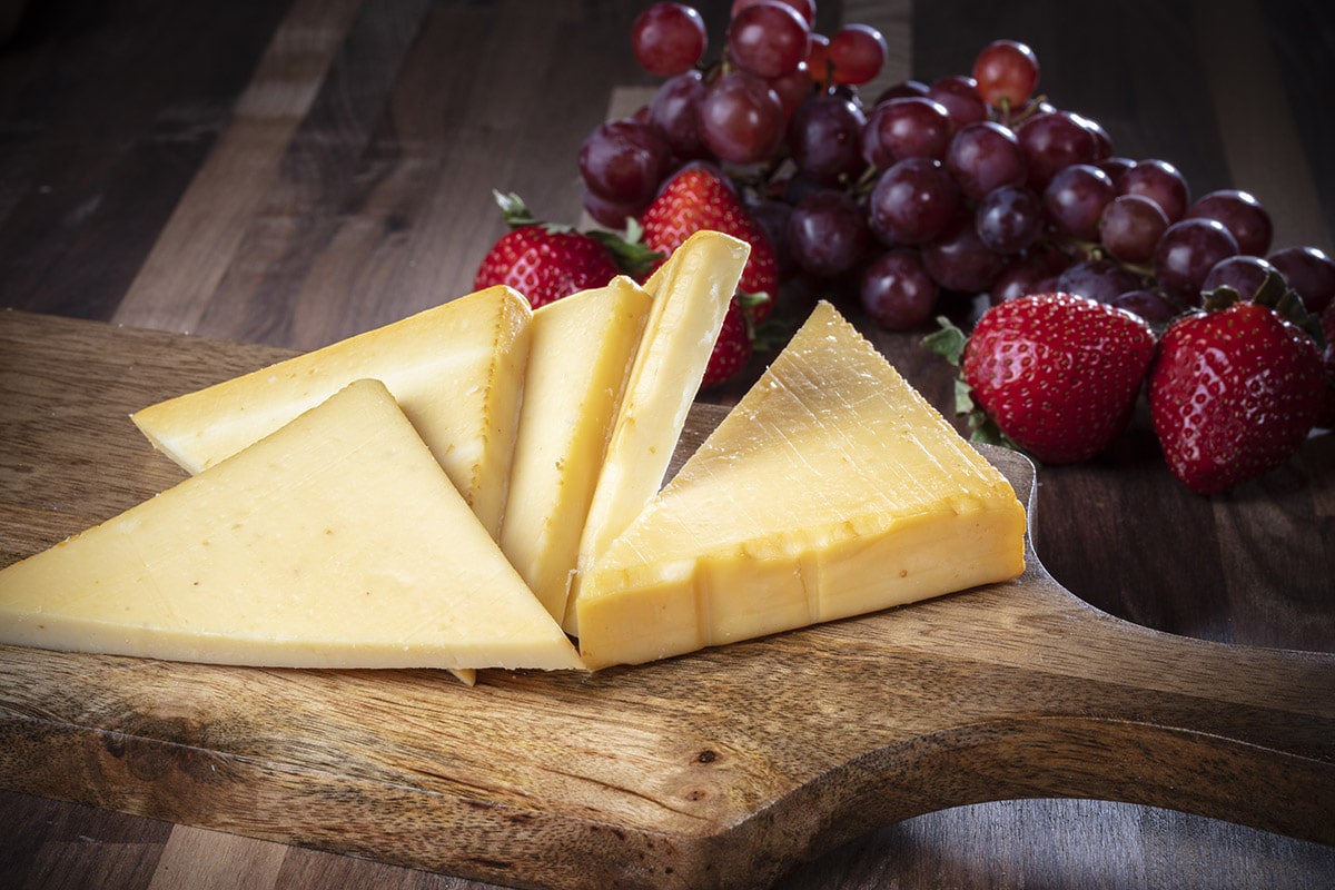 Smoked Lancaster Horseradish Cheese S. Clyde Weaver